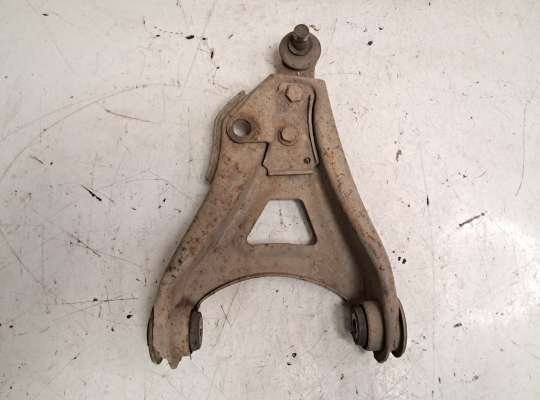 Рычаг подвески на Renault Clio Symbol