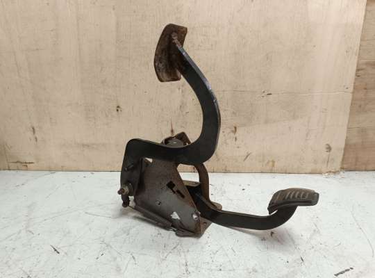 купить Педальный узел (педаль) на Ford Focus I