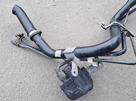 купить Горловина топливного бака на Toyota Yaris P9