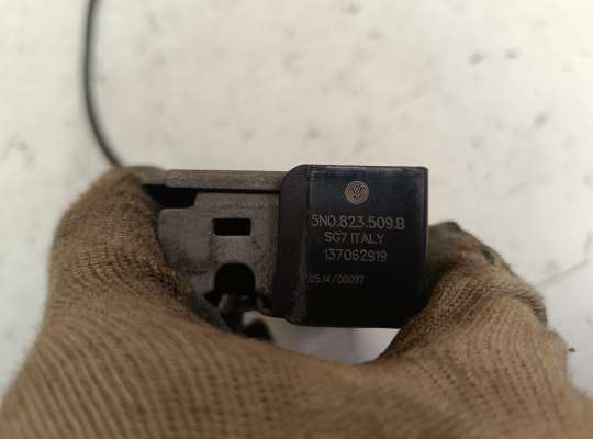 купить Замок капота на Volkswagen Tiguan I (5N)