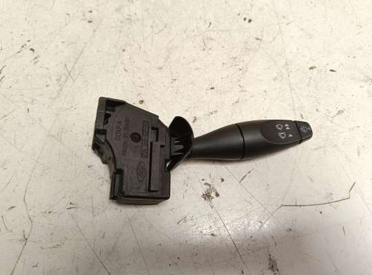 купить Переключатель стеклоочистителей на Ford Focus I