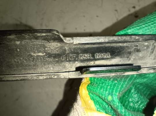 купить Молдинг решетки радиатора на Volkswagen Polo Mk5 (6R/6C)