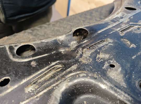 купить Балка подвески передняя (Подрамник) на Toyota Avensis II (T250)