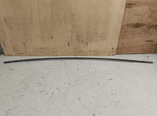 купить Молдинг крышки багажника на Volkswagen Polo Mk5 (6R/6C)