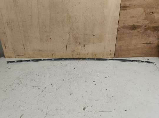 купить Молдинг крышки багажника на Volkswagen Polo Mk5 (6R/6C)