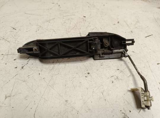 купить Ручка двери наружная на Ford Focus I