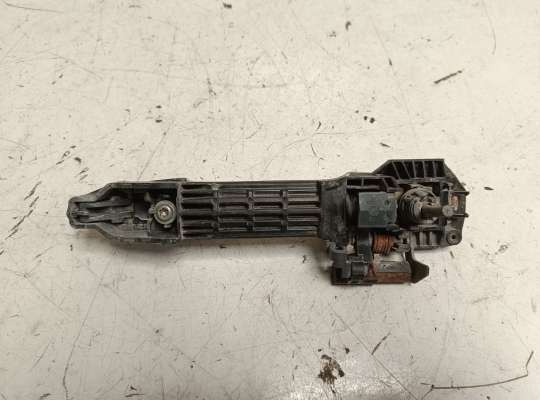 купить Ручка двери наружная на Pontiac Vibe