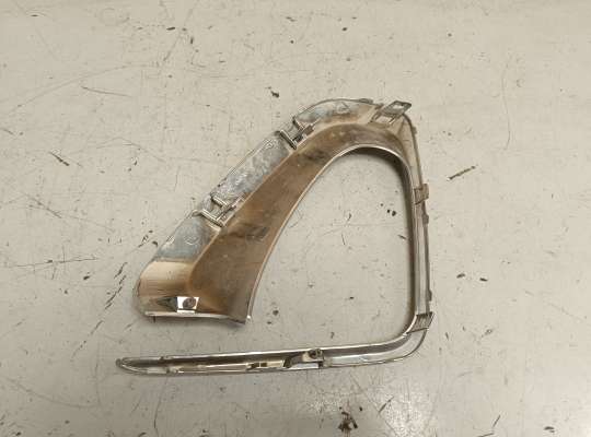 Молдинг на Toyota Hilux VIII | Fortuner II (AN120/AN130)