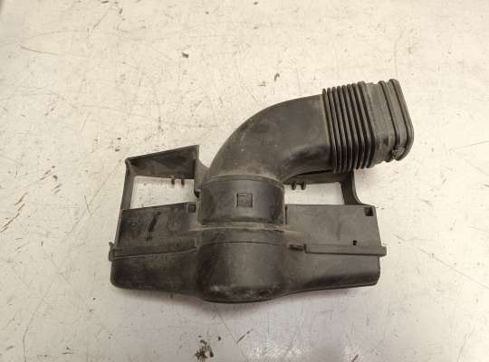 Гофра (патрубок) воздушного фильтра AU1655883 на Volkswagen Jetta V (1K)