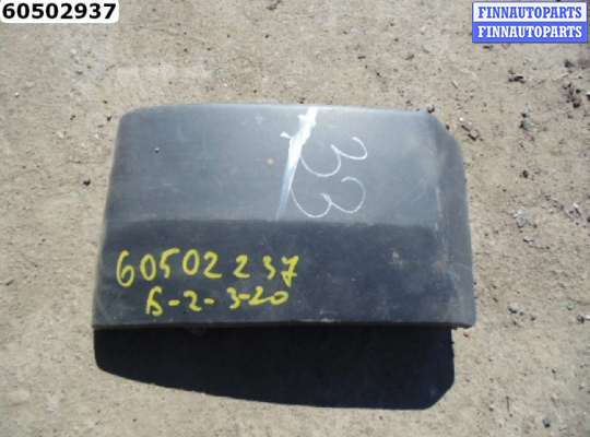 Накладка клык бампера переднего правая MT452855 на Mitsubishi Pajero IV