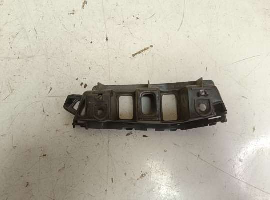 купить Кронштейн бампера на Volkswagen Touareg II (7P)