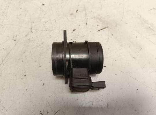 купить Датчик расхода воздуха (ДМРВ) на Volkswagen Caddy III (2K)