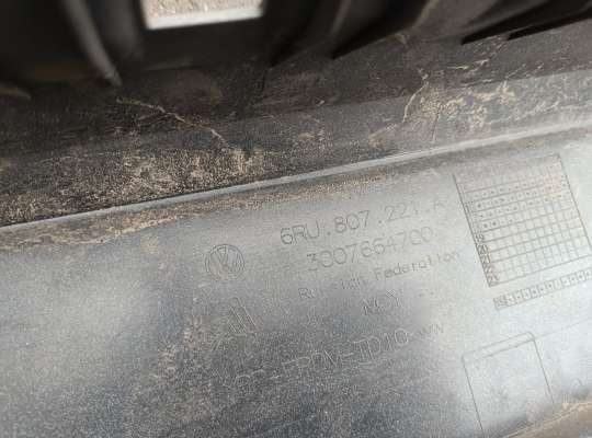 купить Бампер передний на Volkswagen Polo Mk5 (6R/6C)