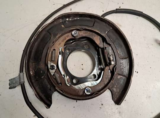 купить Щит (диск) опорный тормозной на Subaru Impreza III (GE, GH)