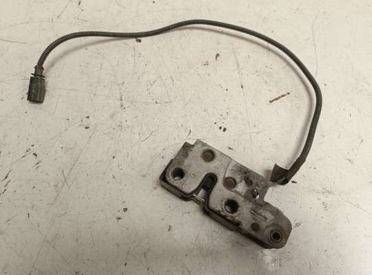 купить Замок капота на Volkswagen Golf VI (5K)