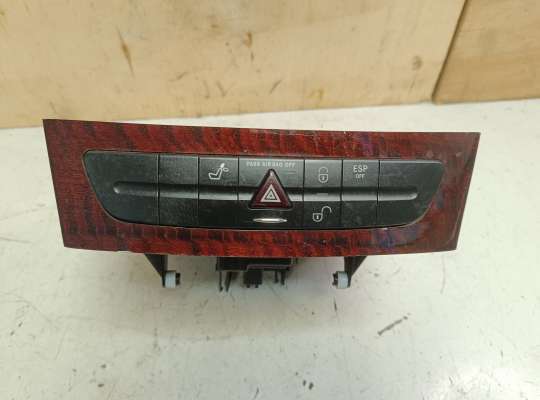 купить Кнопка аварийной остановки на Mercedes-Benz E (W211)