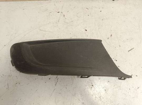 Решетка (заглушка) бампера VG2577528 на Volkswagen Caddy III (2K)