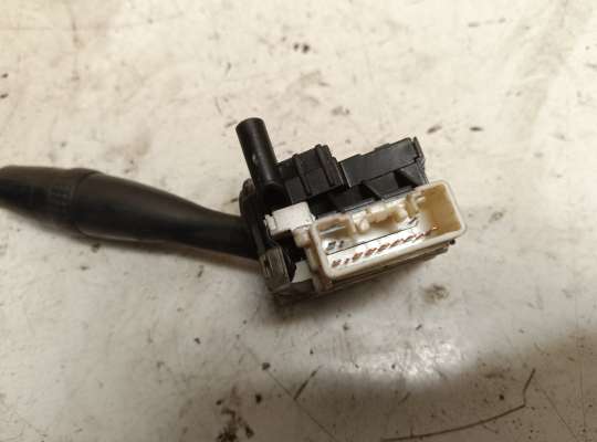 купить Переключатель поворотов на Pontiac Vibe