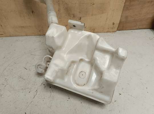 купить Бачок омывателя на Volkswagen Polo Mk5 (6R/6C)