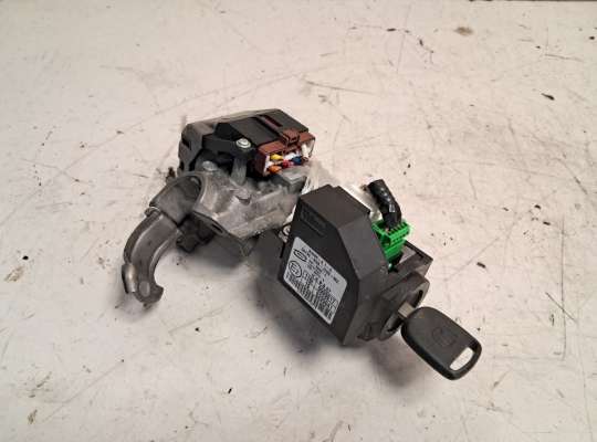 Замок зажигания с ключом HD468134 на Honda Civic VIII (4D, 5D)