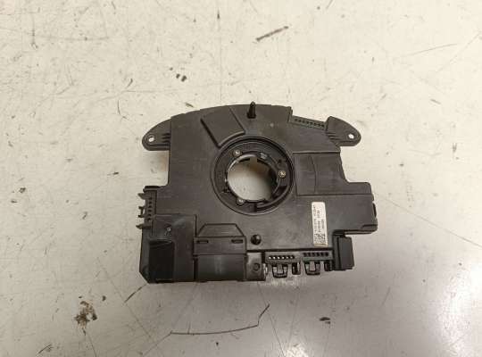 купить Подрулевой шлейф (кольцо SRS) на Volkswagen Jetta VI (1B)