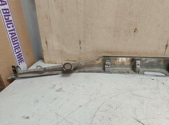 Планка подсветки номера на Toyota Hilux VIII | Fortuner II (AN120/AN130)