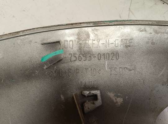 купить Накладка (расширитель) на крыло на Pontiac Vibe