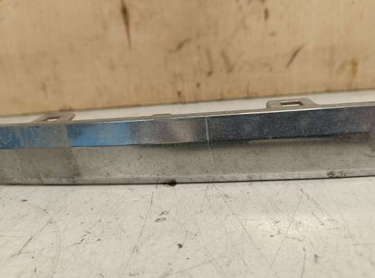 купить Молдинг бампера на Volkswagen Touareg II (7P)