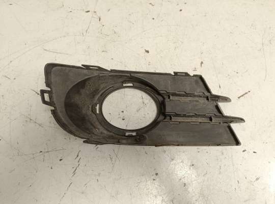 купить Решетка (заглушка) бампера на Volkswagen Tiguan I (5N)