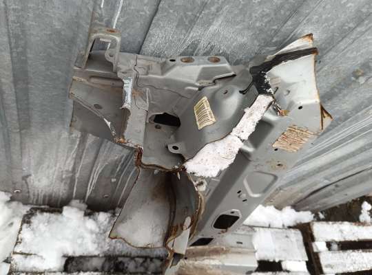 купить Четверть(Отрез) передняя правая на Pontiac Vibe