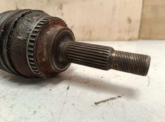 купить Приводной вал (Полуось в сборе) на Pontiac Vibe