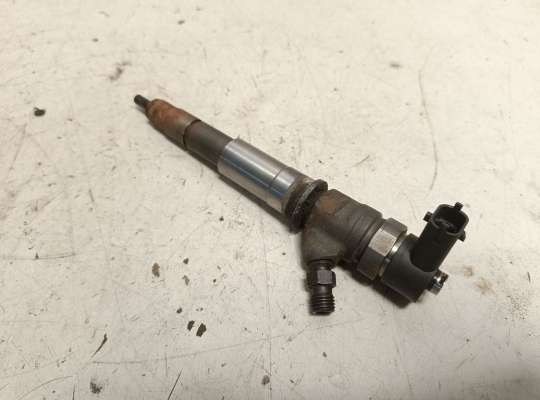 Топливная форсунка RN1556847 на Renault Master III
