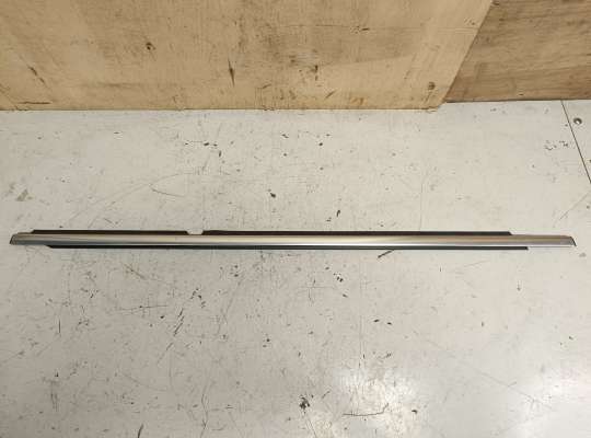 купить Молдинг стекла на Volkswagen Tiguan I (5N)