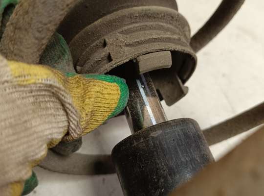 купить Стойка подвески амортизационная на Ford Focus I