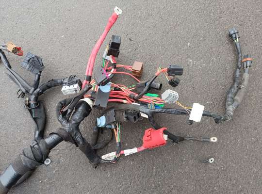 Проводка (коса) моторная на Renault Master III