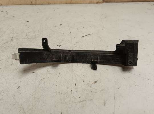 купить Повторитель в зеркало на Volkswagen Touareg II (7P)