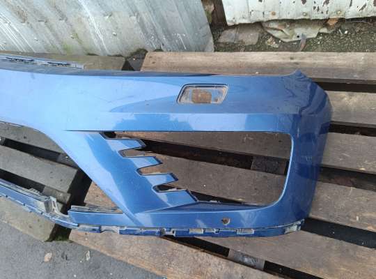 купить Бампер передний на Volkswagen Touareg II (7P)