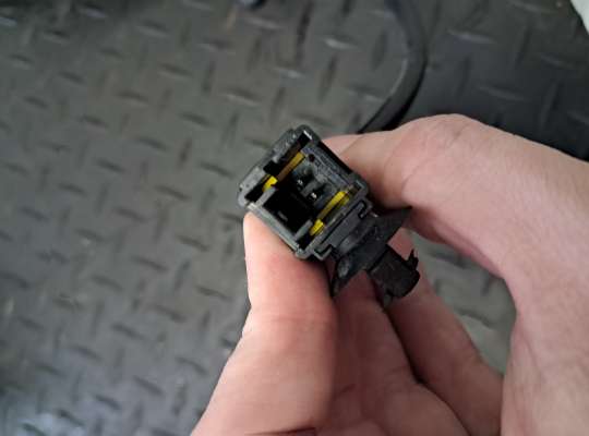 купить Зеркало боковое на Peugeot 307