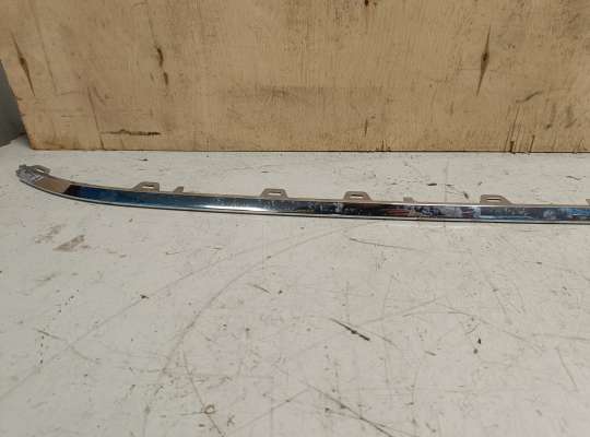 купить Молдинг решетки бампера на Volkswagen Passat B8 (3G)