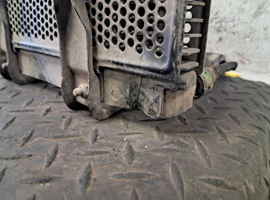 купить Радиатор топливный на Jeep Grand Cherokee II (WJ, WG)