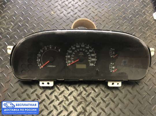 Щиток приборов на Kia Spectra