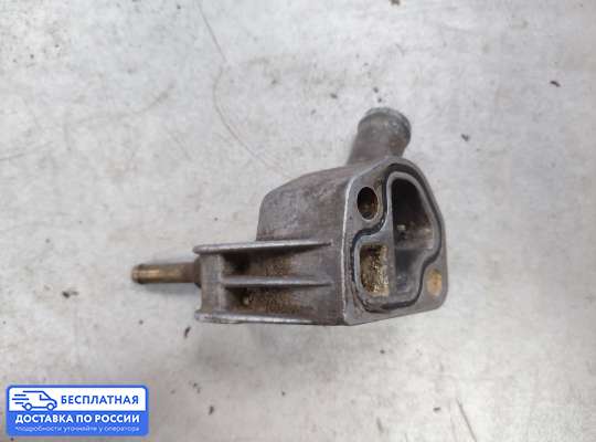 Фланец (тройник) системы охлаждения на Opel Vectra B
