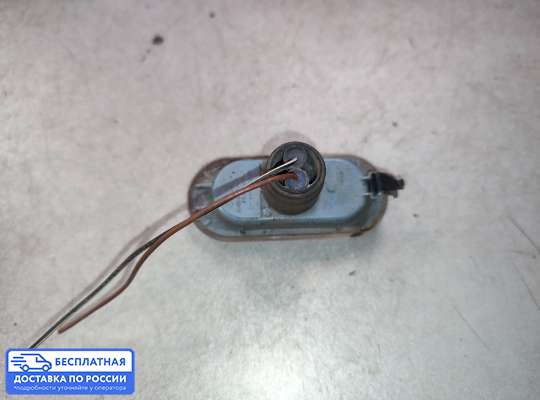 Повторитель поворота в крыло на Volkswagen Golf IV (1J)
