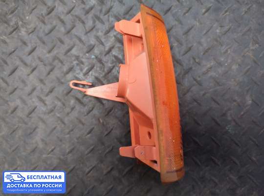 Поворотник передний на Opel Kadett E