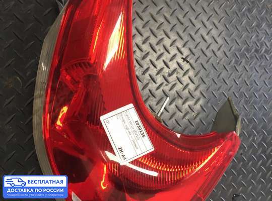 Фонарь задний на Toyota Venza (GV10)