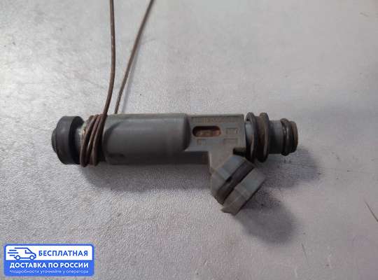 Форсунка топливная на Mazda 323 (BA) 323C/ 323F/ 323S/ 323P