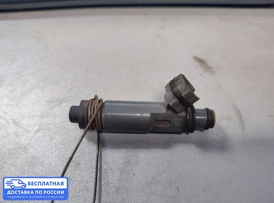 Форсунка топливная на Mazda 323 (BA) 323C/ 323F/ 323S/ 323P