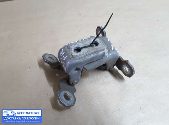 Петля двери на Renault Laguna II