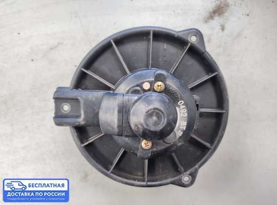 Мотор отопителя на Mitsubishi Colt V (CJ0)