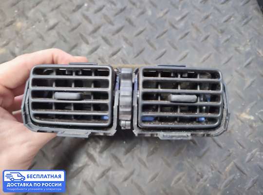 Дефлектор обдува салона на Nissan X-Trail II (T31)